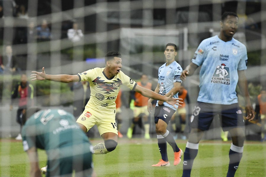 El gol que le marcó López a Pachuca en el Apertura 2019