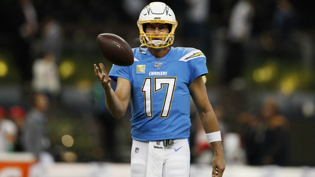 Philip Rivers durante un partido con los Chargers