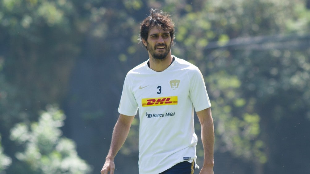 Alejandro Arribas en entrenamiento en Cantera 