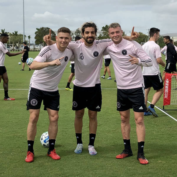 Rodolfo Pizarro en práctica con el Inter de Miami