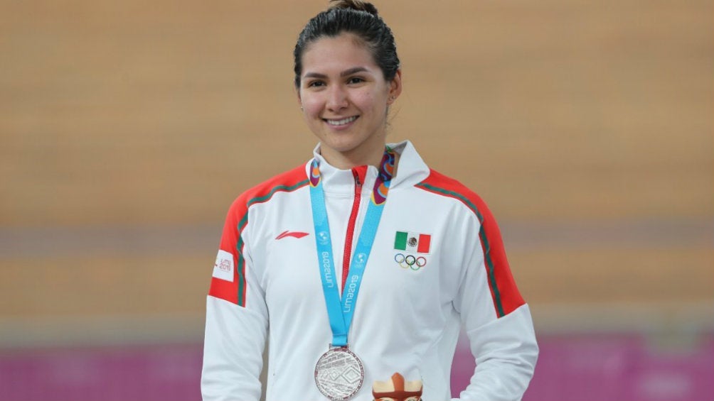 Yareli Salazar en premiación 