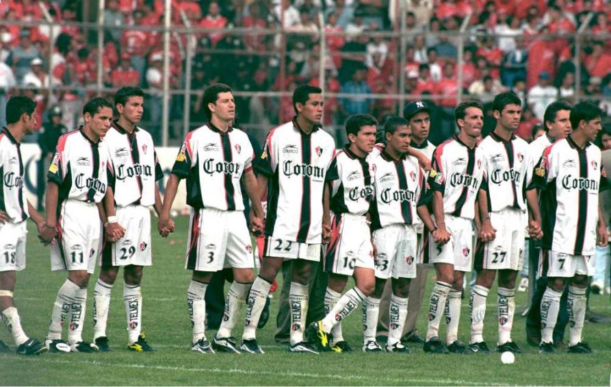 Jugadores de Atlas en la Final de 1999