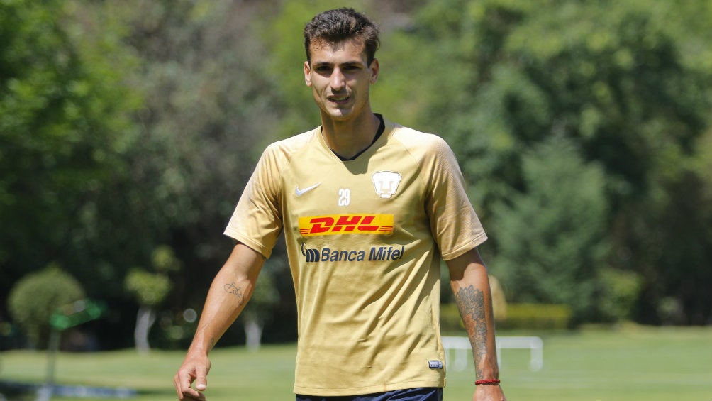 Juan Dinenno durante un entrenamiento de Pumas