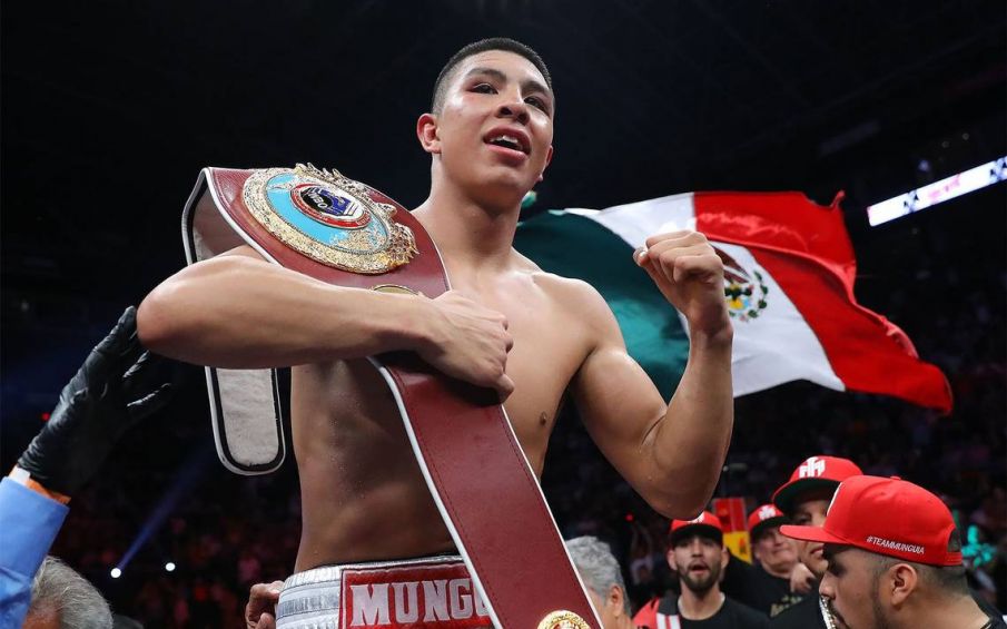 Jaime Munguía en pelea en Monterrey