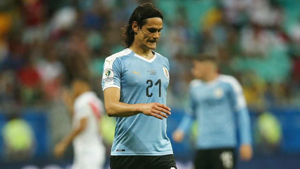 Edinson Cavani durante un partido de Uruguay