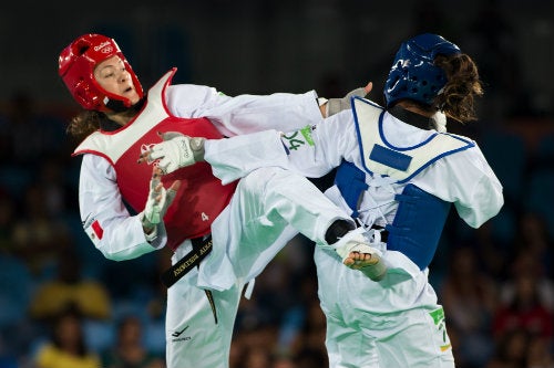 Marías Espinoza durante un combate en Juegos Olímpicos