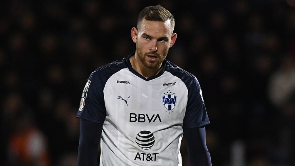 Vincent Janssen, durante un juego con Rayados