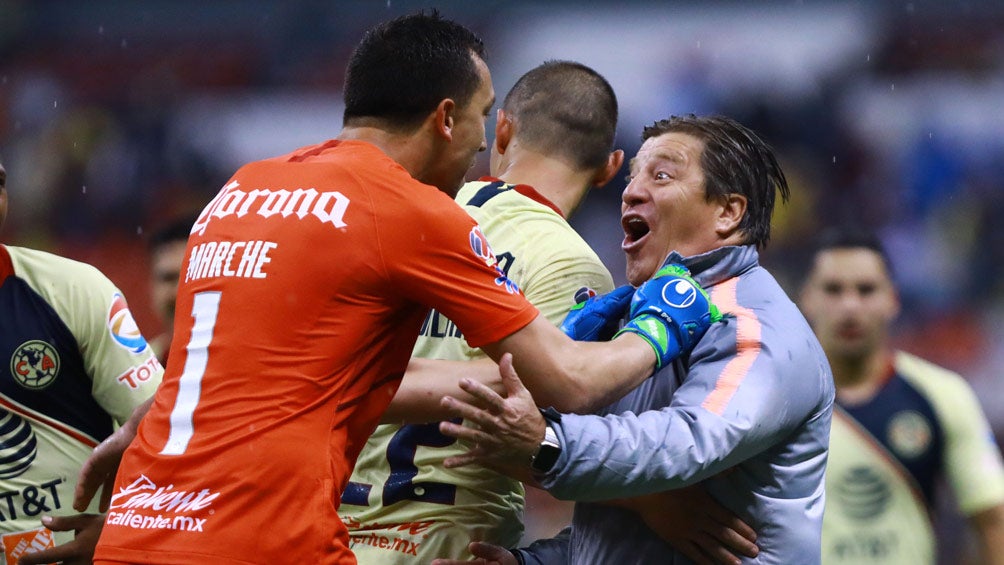 Marche y el Piojo celebran el título vs Cruz Azul del 2018