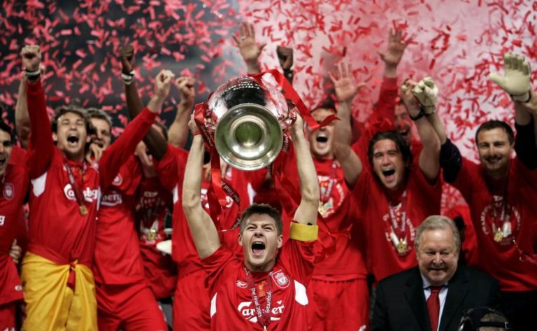 Gerrard, tras conquistar la Champions en 2005