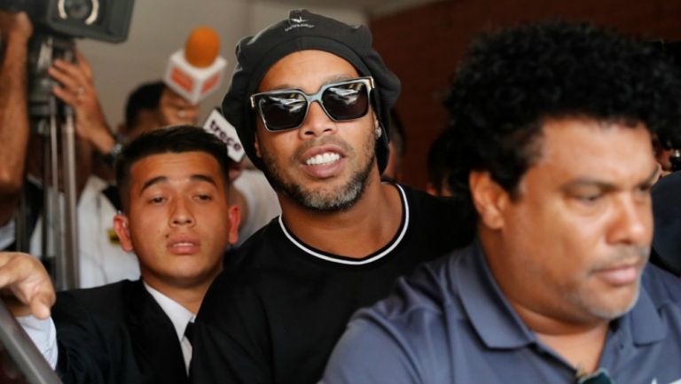 Ronaldinho saldrá de la cárcel