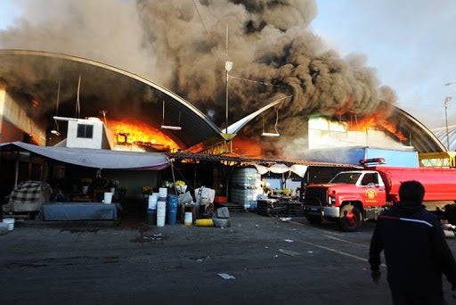 Incendio en Central de Abasto