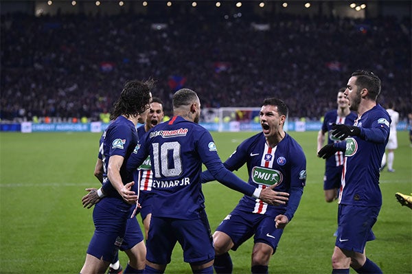 Los jugadores del PSG festejan un gol 