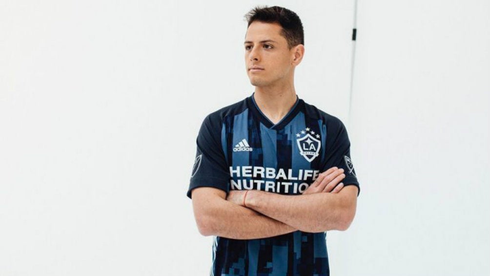 Chicharito Hernández en presentación con el Galaxy