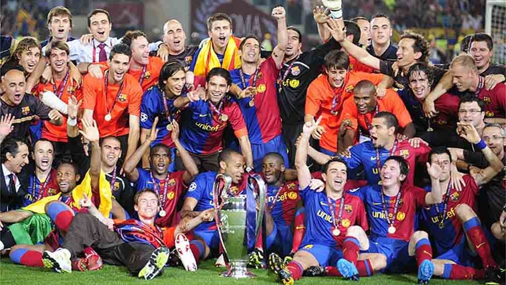 Jugadores del Barcelona celebran un campeonato de Champions