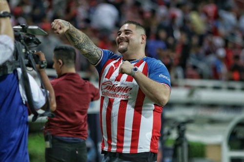 El boxeador es fanático de las Chivas