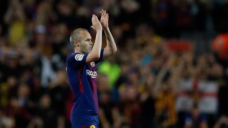 Iniesta durante un duelo con el Barcelona en Campo Nou 