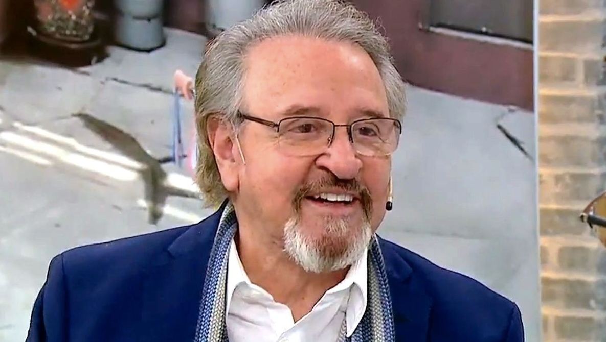 Carlos Villagrán en una entrevista 