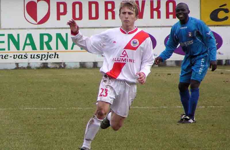 Modric durante su paso por el cuadro de Bosnia 