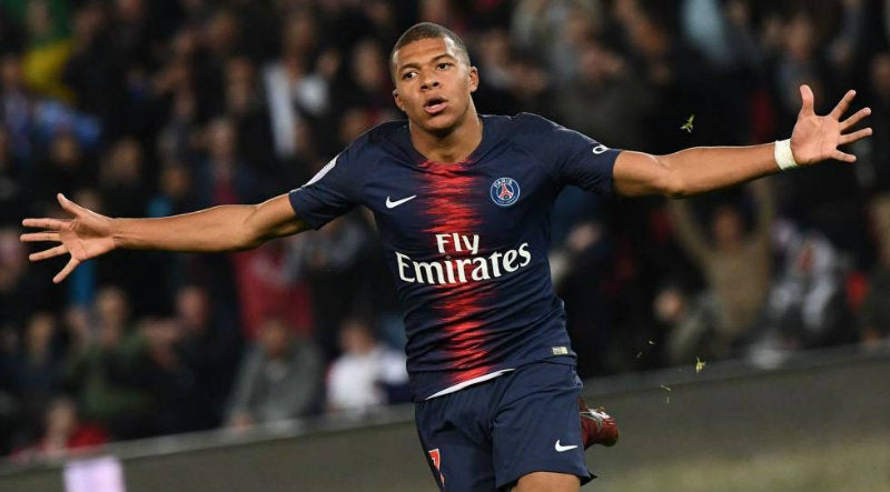 Mbappé en festejo de gol