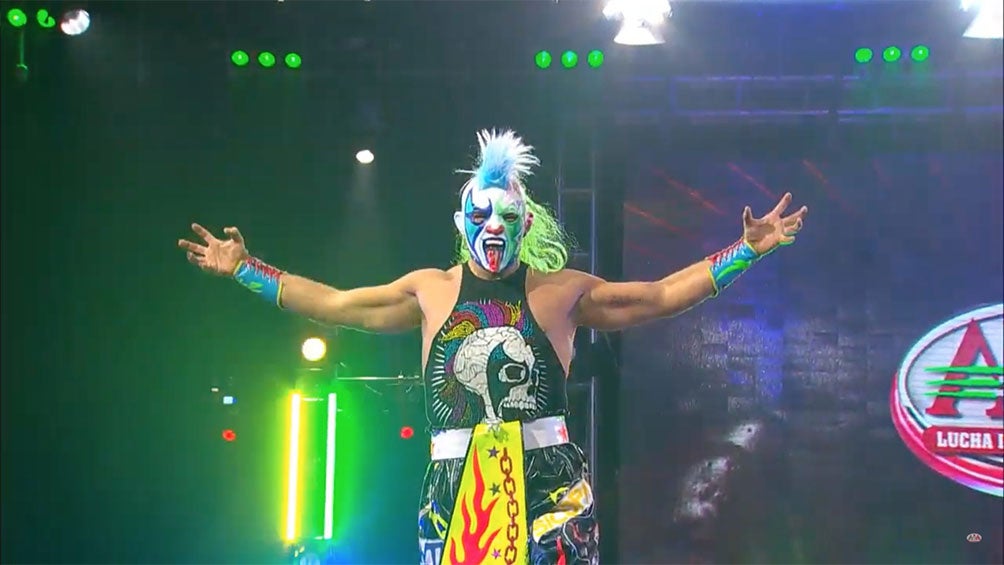 Psycho Clown tras su victoria en Lucha Fighter AAA