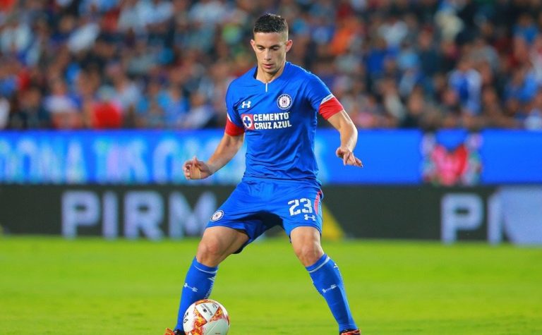 Marcone en partido con Cruz Azul