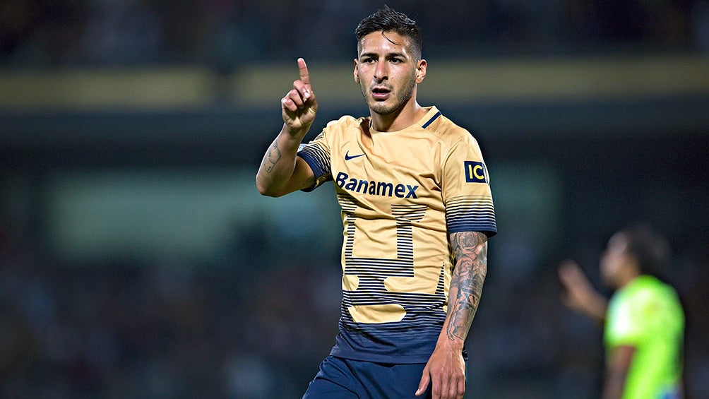 Sosa, durante un juego con Pumas en 2016