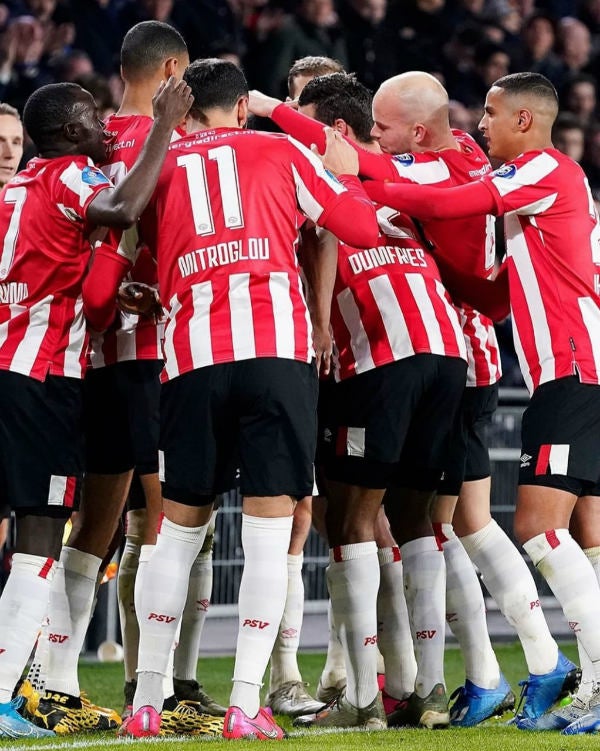 Jugadores del PSV antes de un partido