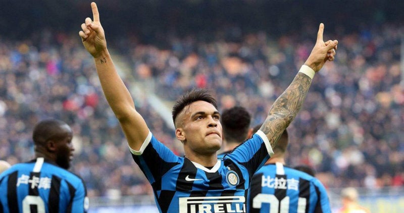 Lautaro Martínez festeja gol con el Inter de Milán