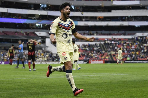 El paraguayo celebra un gol con las Águilas