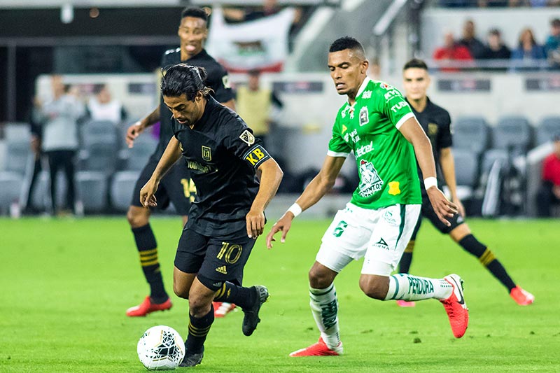 Acciones entre León y Los Angeles FC