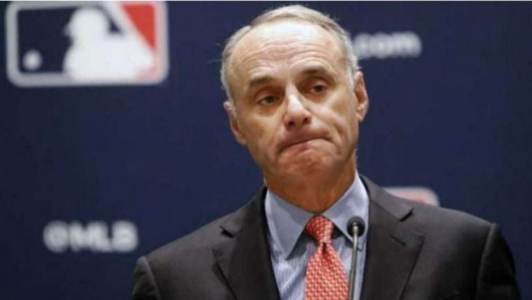 Rob Manfred, comisionado de la MLB en conferencia