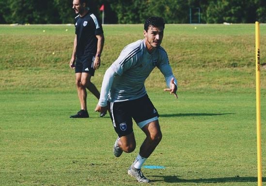 Oswaldo Alanís durante un entrenamiento 