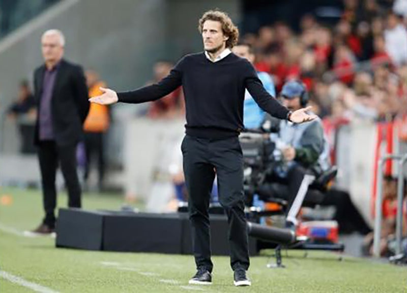 Forlán durante un duelo del Peñarol 