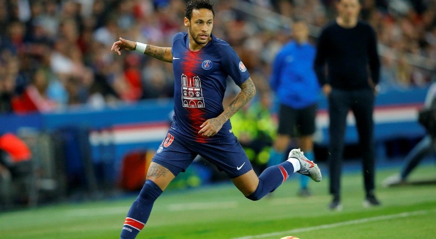 Neymar durante un partido con el PSG