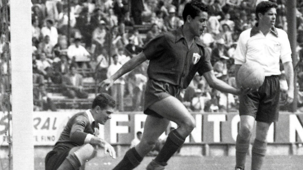 Tomás Balcázar como seleccionado mexicano en el Mundial de Suiza 1954