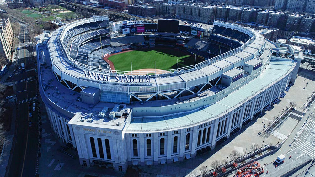 Gobernador de New York ve posible realizar juegos de beisbol en verano