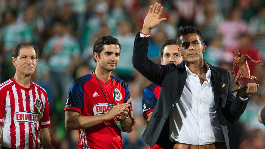 Sánchez recibió un reconocimiento durante un Santos vs Chivas