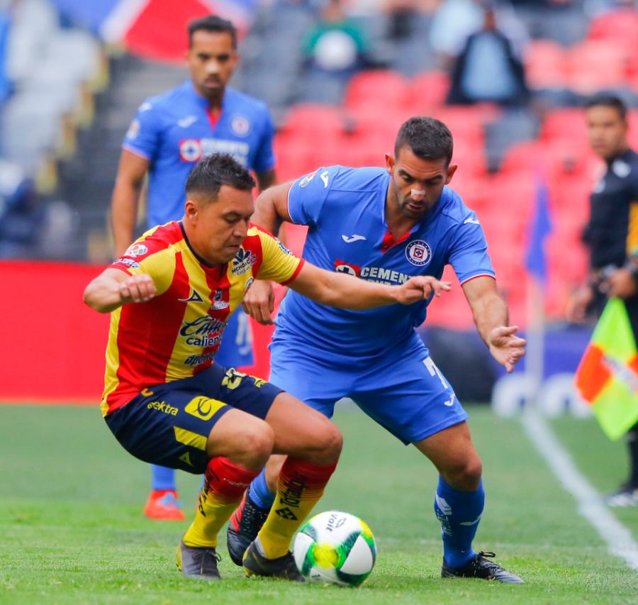 Cauteruccio en un juego en el Azteca contra Monarcas 