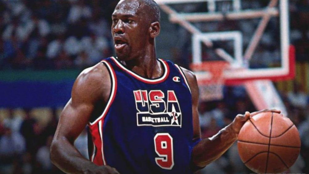 Michael Jordan durante un juego del Dream Team