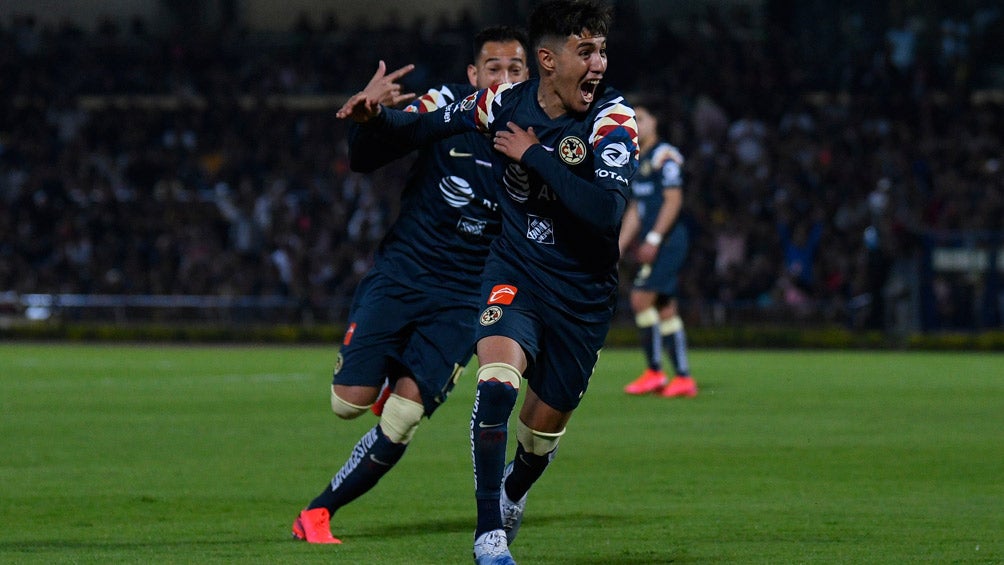 Leó anotó el primer gol de América en CU vs Pumas