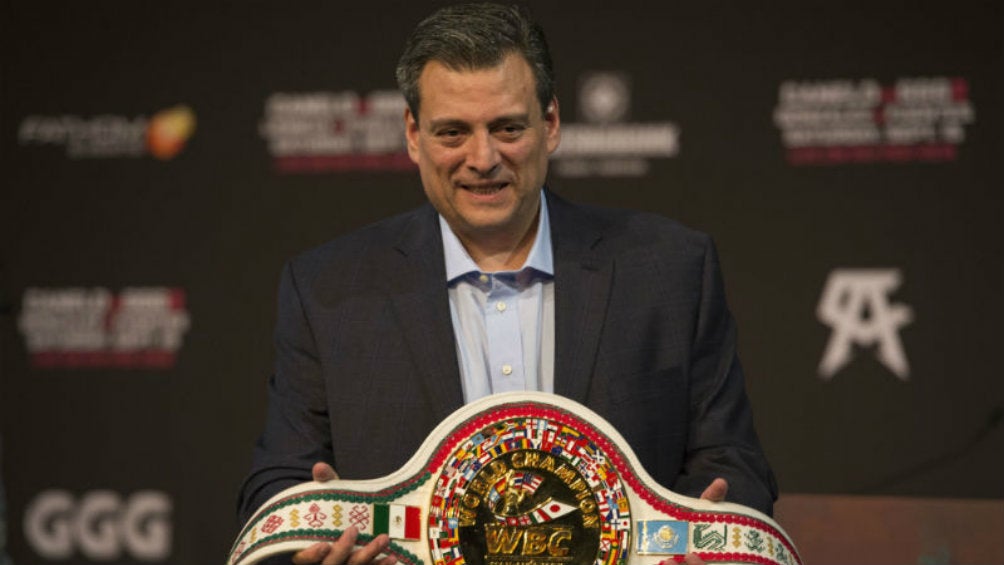  Mauricio Sulaimán en presentación