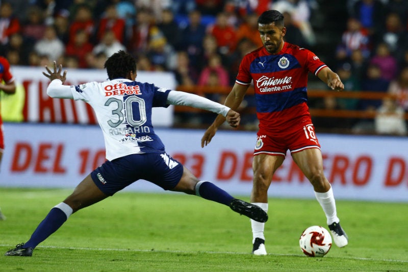 Miguel Ponce en partido de la Liga MX