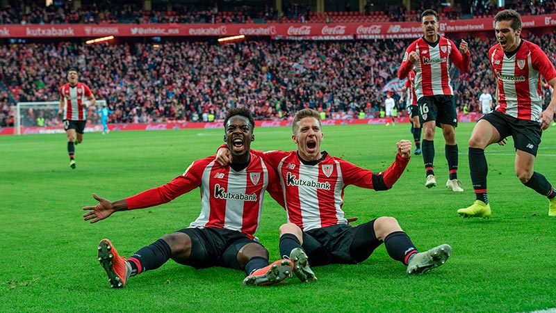 Jugadores del Bilbao celebrando un gol