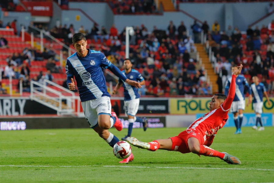 El delantero camotero en juego ante el Necaxa