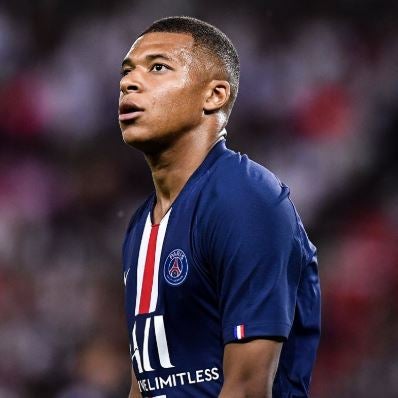 Mbappé se molesta por un marcador en contra