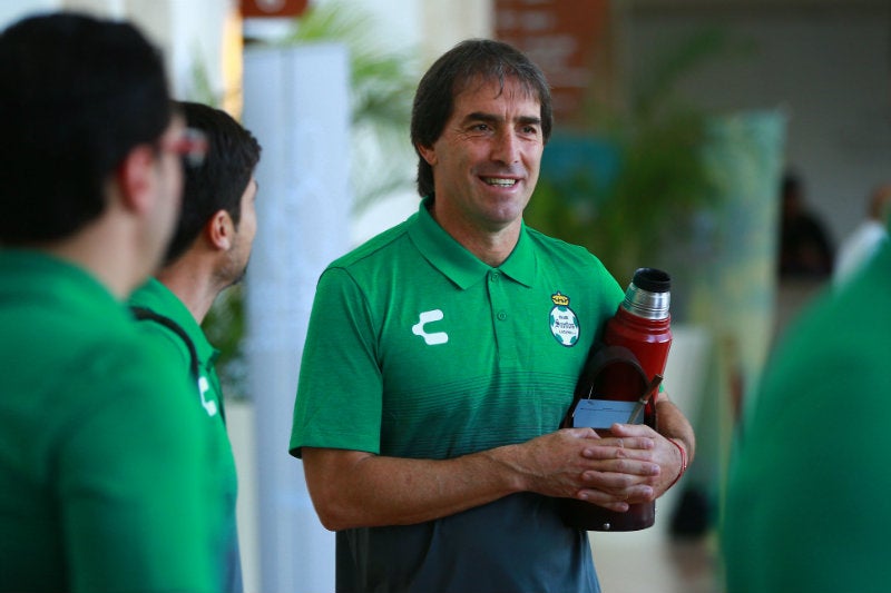 Guillermo Almada en entrenamiento