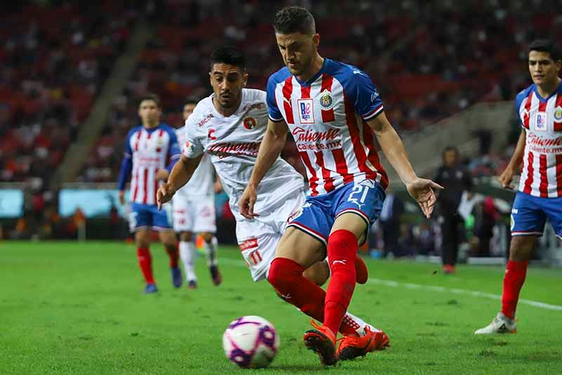 Mier durante un duelo con el Rebaño Sagrado 