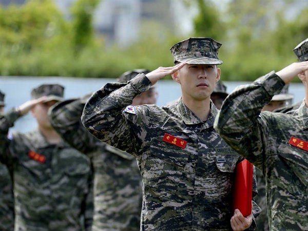 Heung-min Son en servicio militar