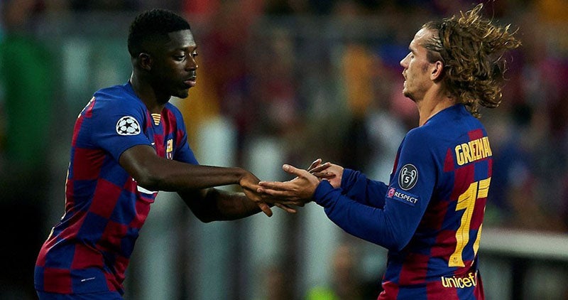 Dembélé ingresa de cambio por Griezmann 