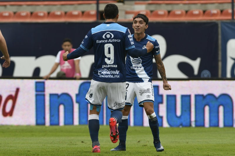 Zaldívar en festejo de gol